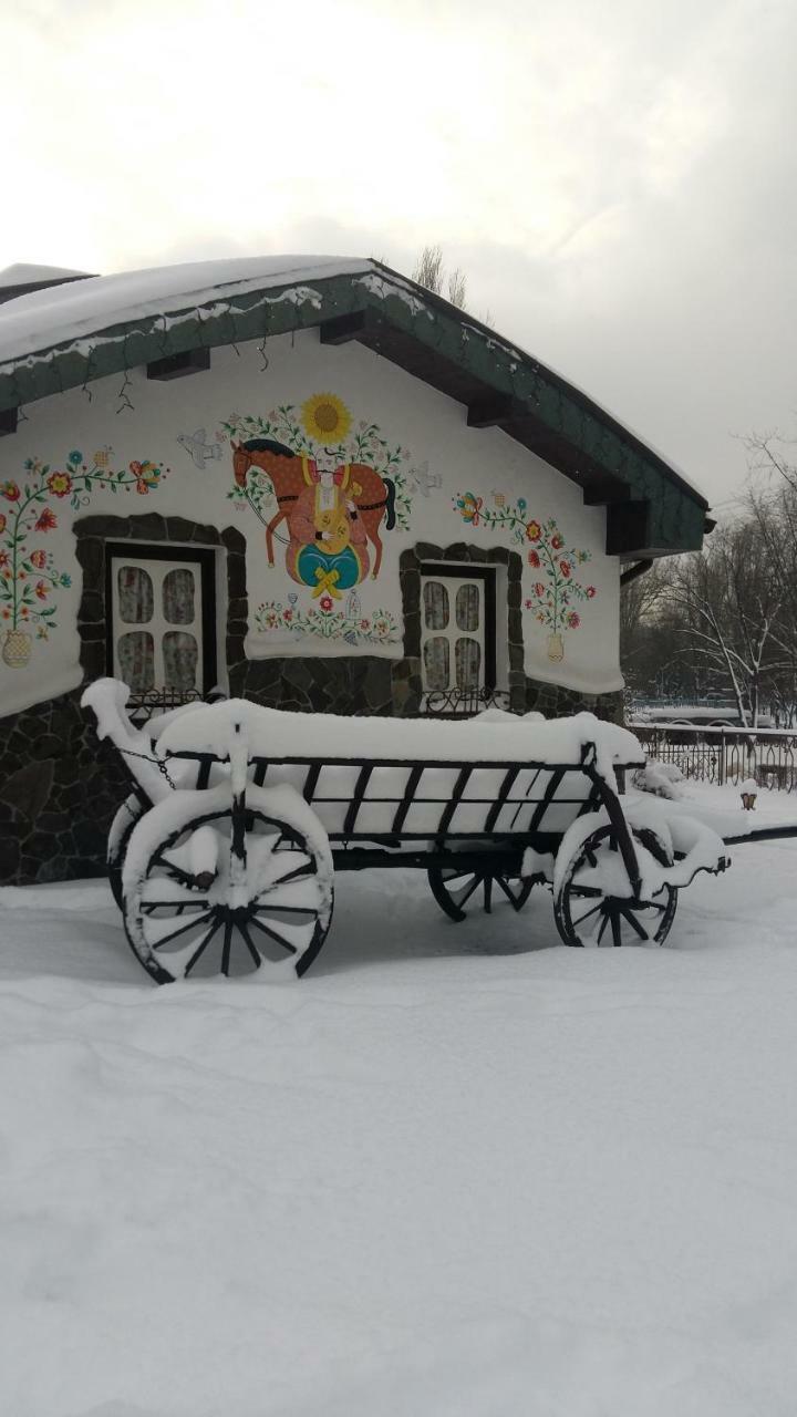 Bed and Breakfast Charivna Taistra Brovary Esterno foto