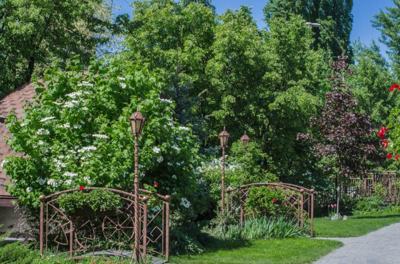 Bed and Breakfast Charivna Taistra Brovary Esterno foto